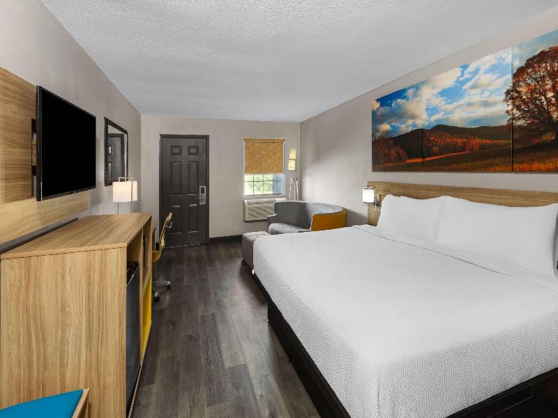 Days Inn By Wyndham Natchitoches image
