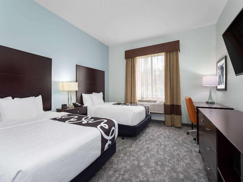La Quinta Inn and Suites Bonita Springs image
