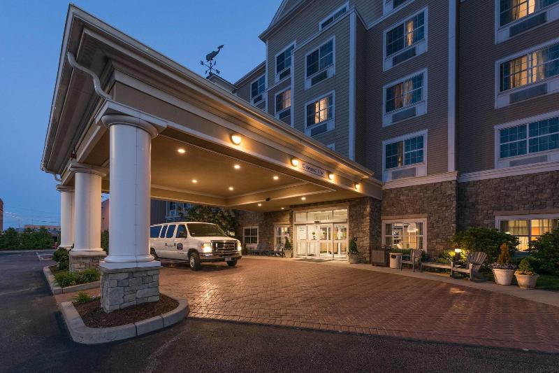 Fairfield Inn & Suites By Marriott New Bedford image