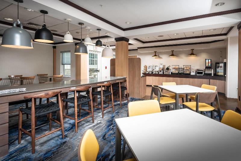 Fairfield Inn & Suites By Marriott New Bedford image