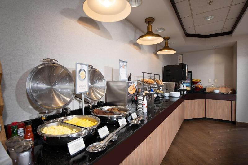 Fairfield Inn & Suites By Marriott New Bedford image