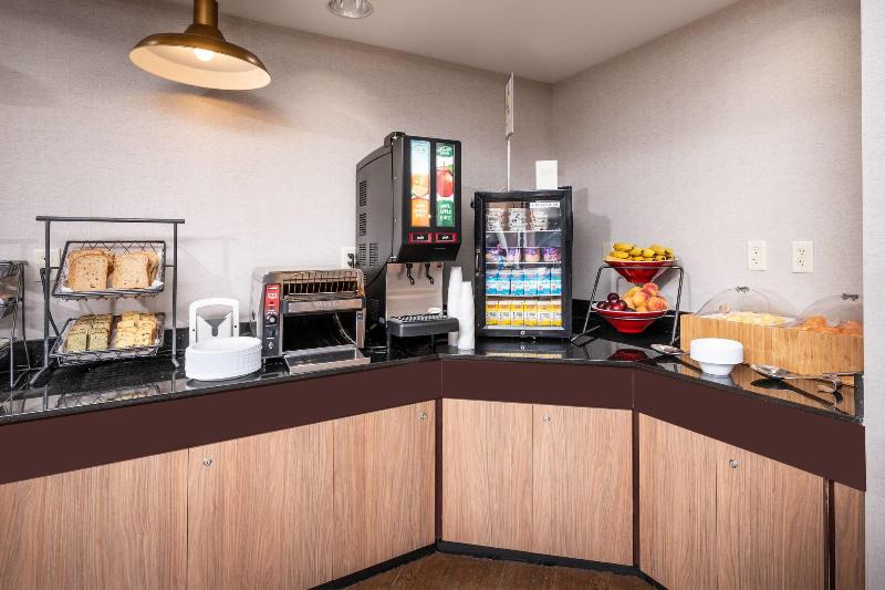 Fairfield Inn & Suites By Marriott New Bedford image