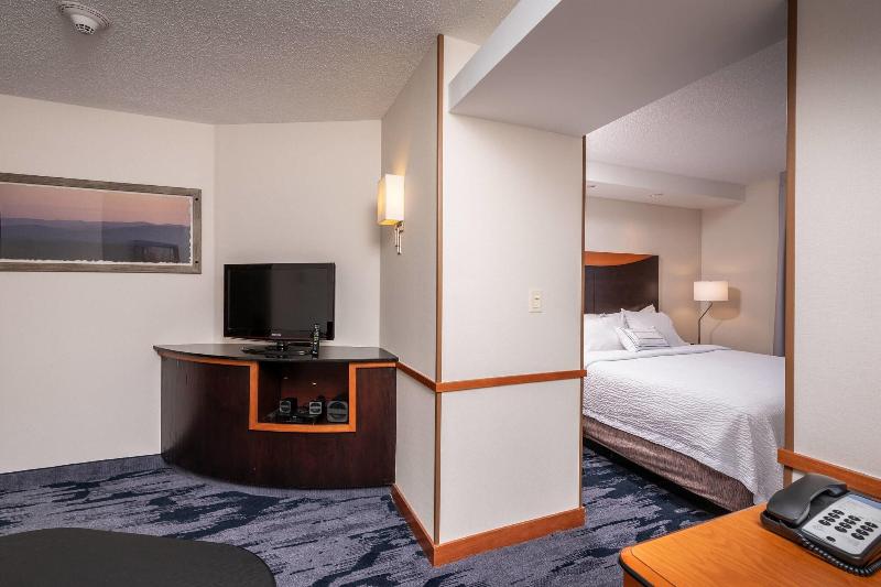 Fairfield Inn & Suites By Marriott New Bedford image