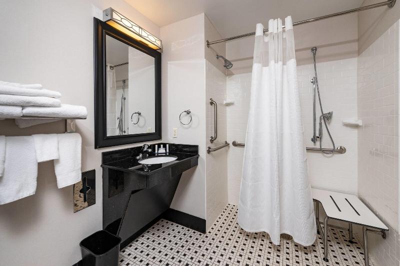 Fairfield Inn & Suites By Marriott New Bedford image