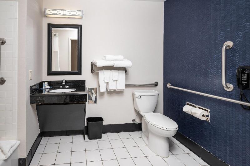 Fairfield Inn & Suites By Marriott New Bedford image