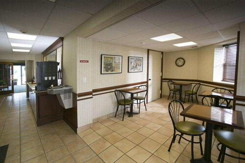Whitman Motor Lodge image