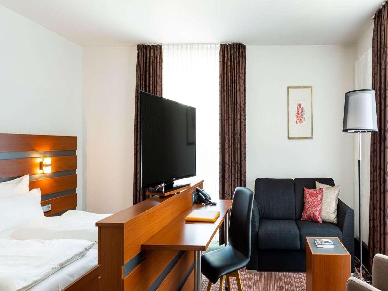 Ringhotel zum Kreuz image