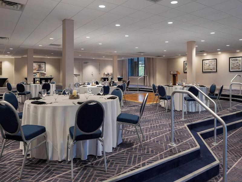 Sheraton Norfolk Waterside image