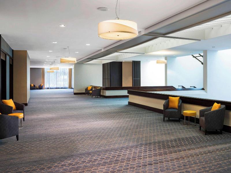 Sheraton Norfolk Waterside image