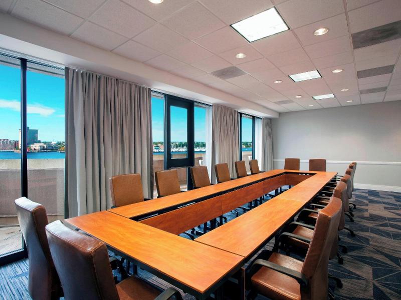 Sheraton Norfolk Waterside image