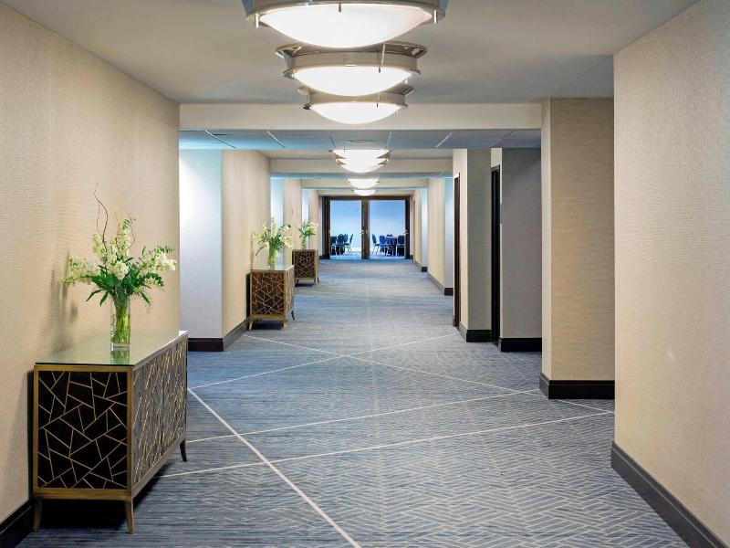 Sheraton Norfolk Waterside image