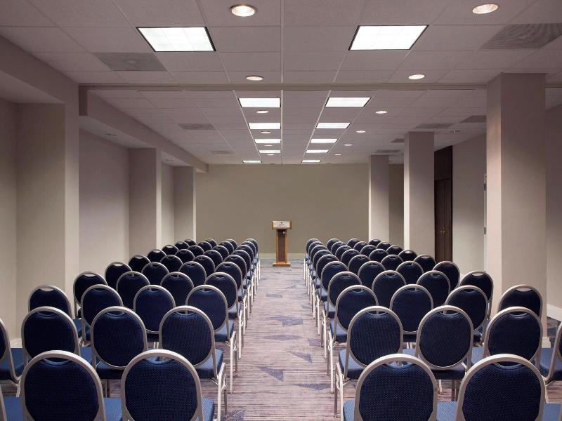 Sheraton Norfolk Waterside image