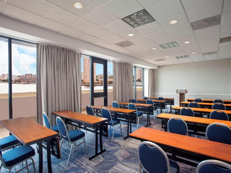 Sheraton Norfolk Waterside image