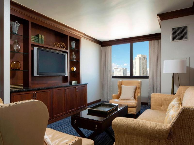 Sheraton Norfolk Waterside image