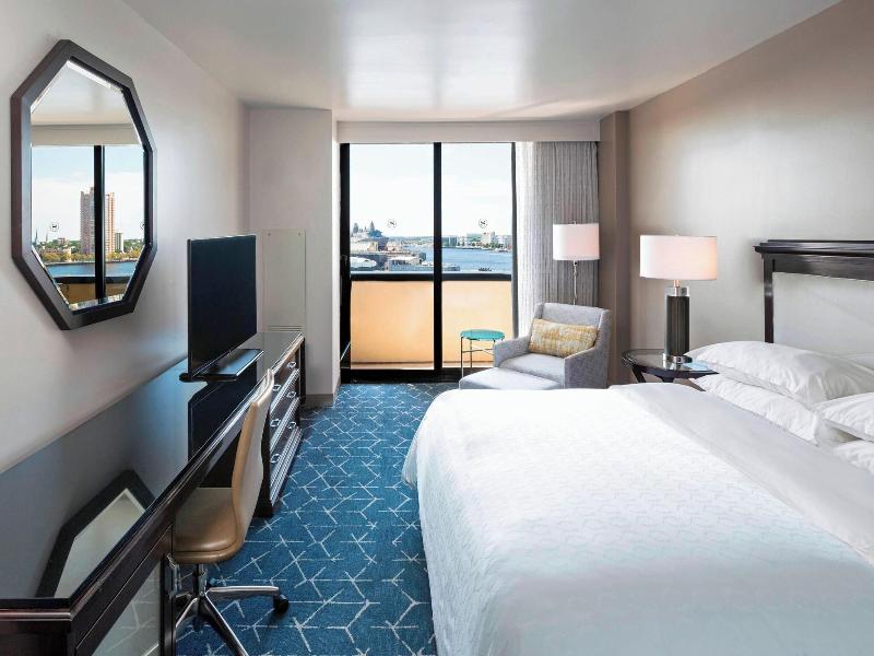 Sheraton Norfolk Waterside image