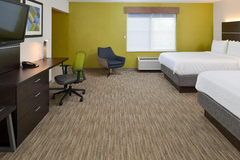 Holiday Inn Express Wixom photo 14