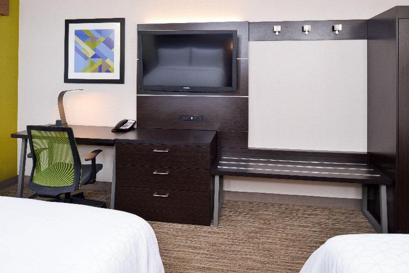 Holiday Inn Express Wixom image