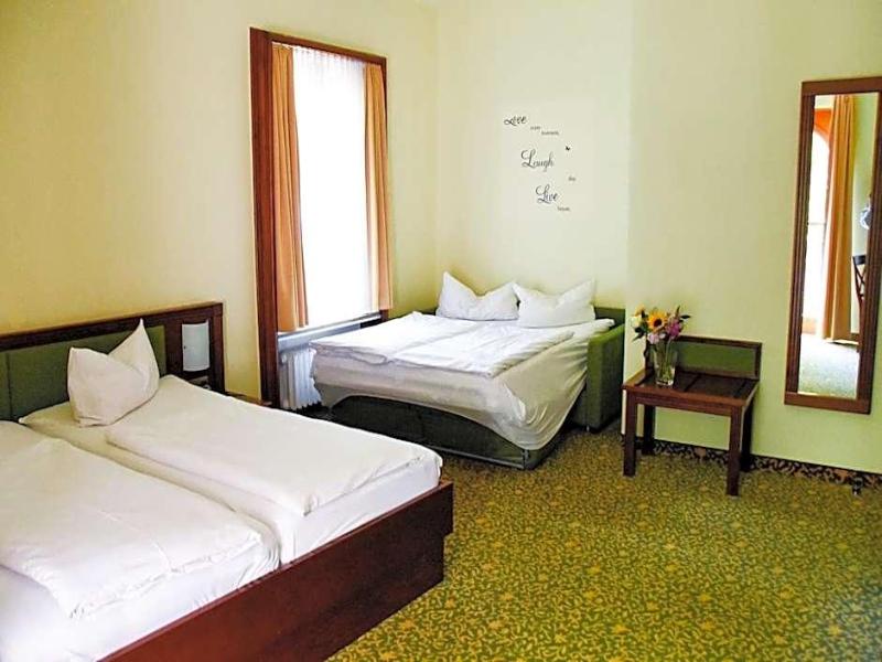 Parkhotel Zirndorf image