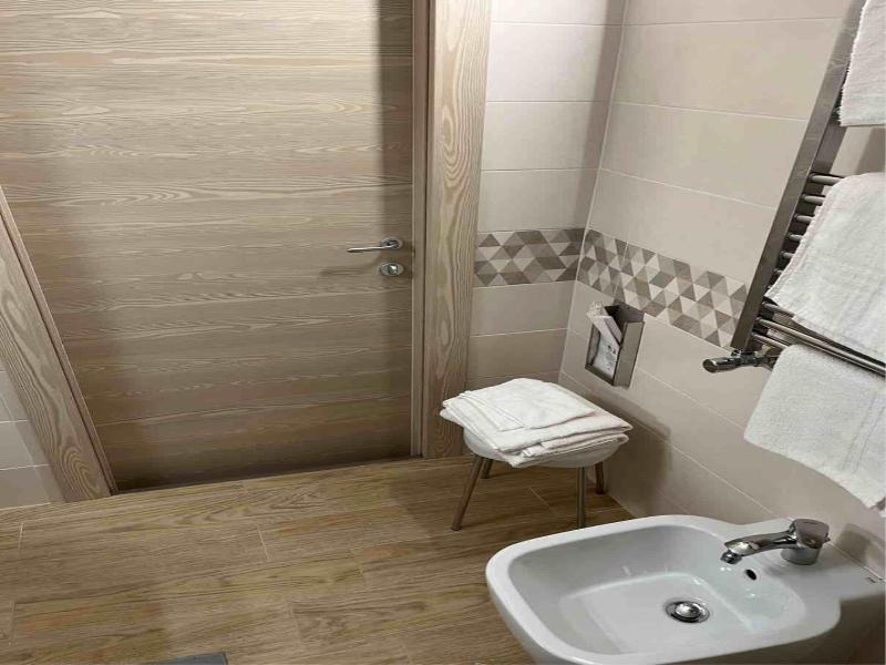 Hotel Pisani image