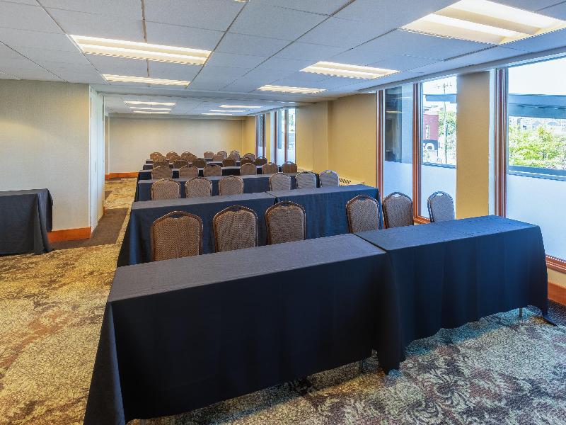Holiday Inn Nashville-Vanderbilt (Dwtn) image