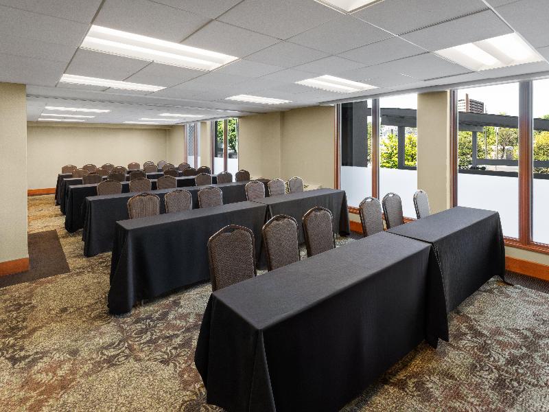 Holiday Inn Nashville-Vanderbilt (Dwtn) image