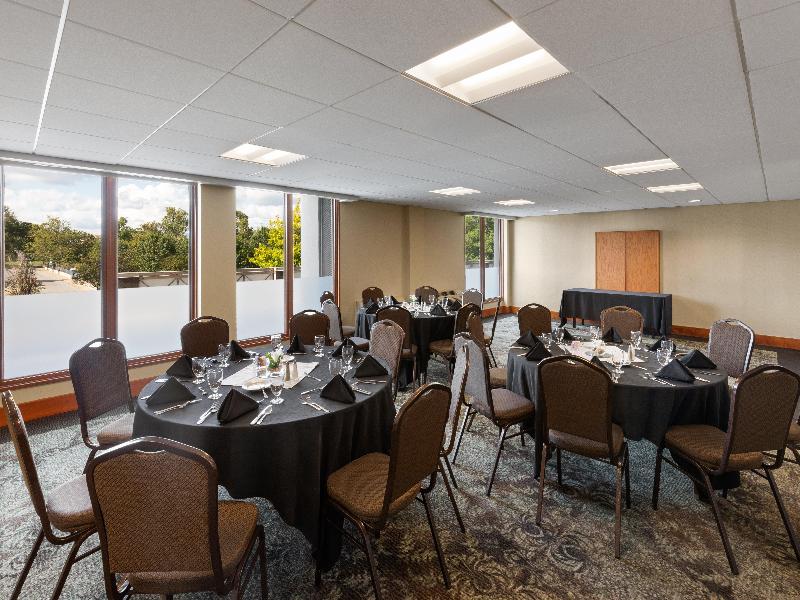 Holiday Inn Nashville-Vanderbilt (Dwtn) image