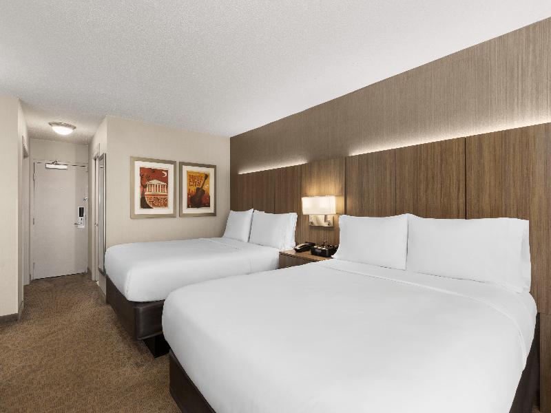 Holiday Inn Nashville-Vanderbilt (Dwtn) image