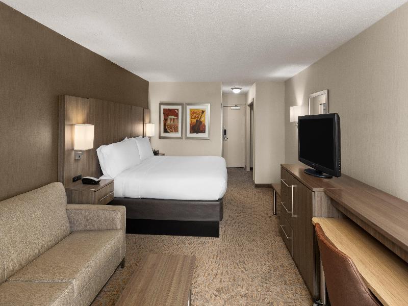 Holiday Inn Nashville-Vanderbilt (Dwtn) image