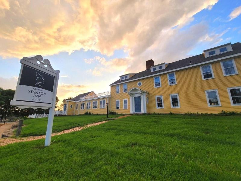 General Stanton Inn