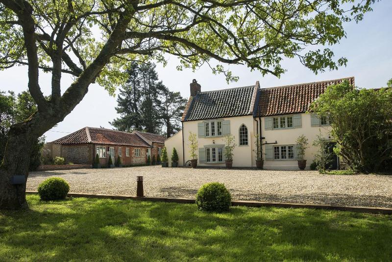 Holly Lodge image