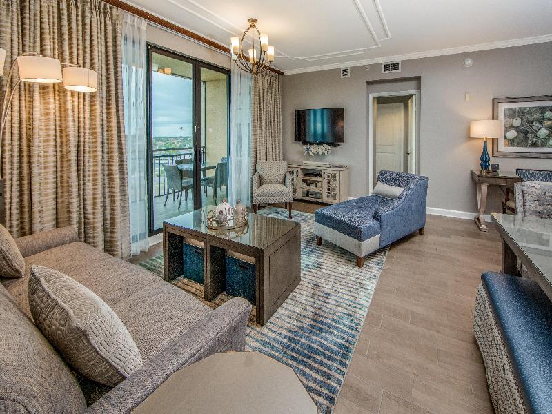 Holiday Inn Club Vacations Sunset Cove Resort image