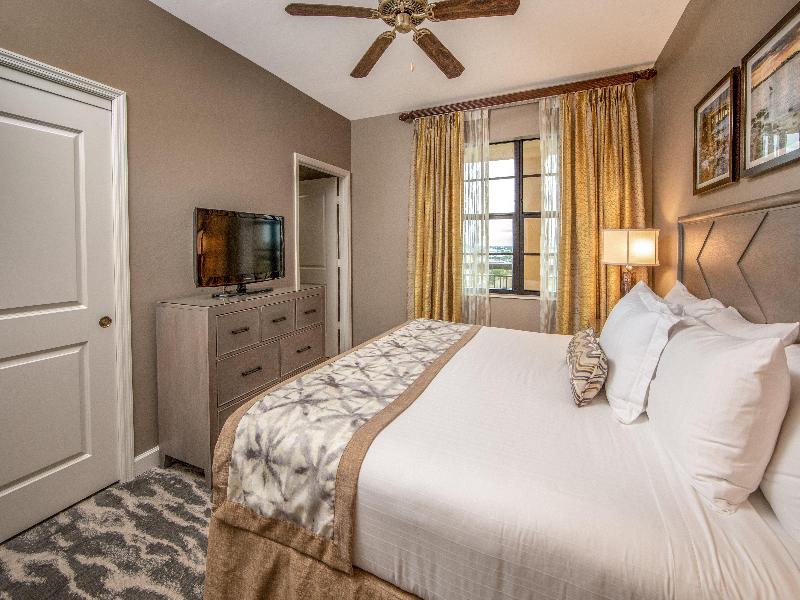 Holiday Inn Club Vacations Sunset Cove Resort image