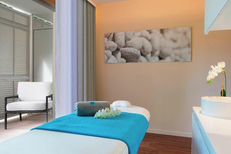 Le Meridien Noumea image