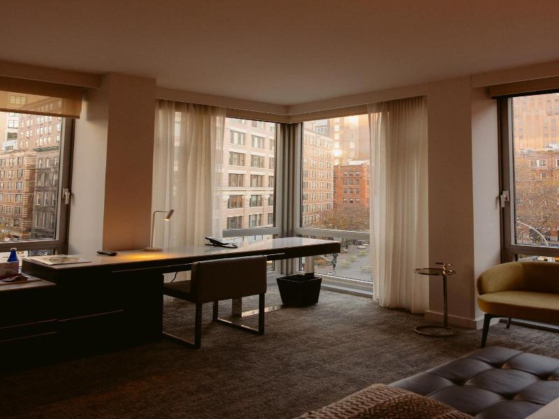 Smyth Tribeca image