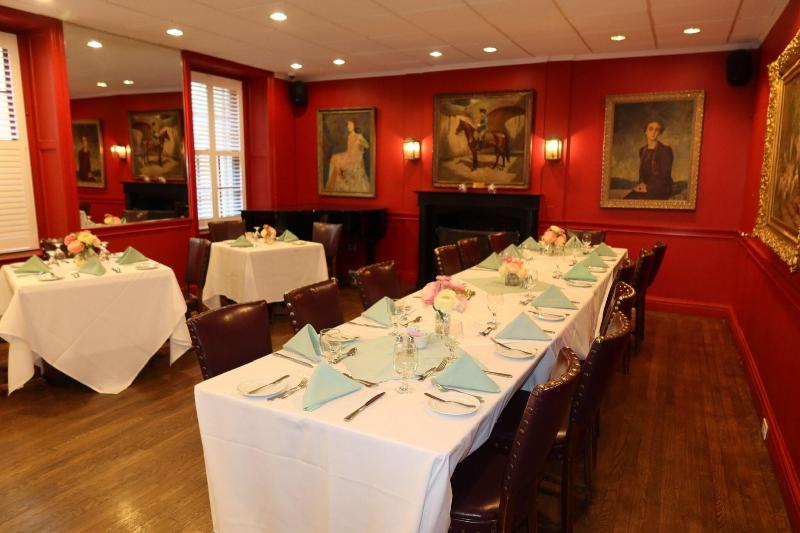 3 West Club image