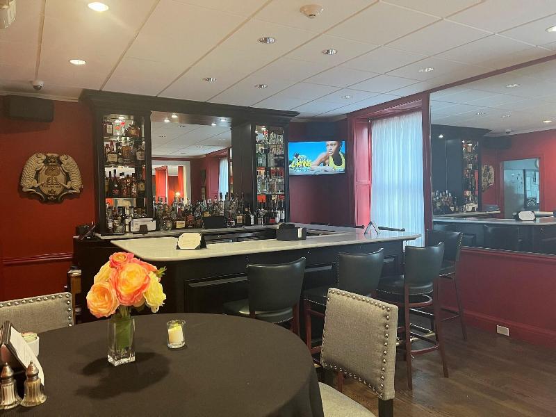 3 West Club image
