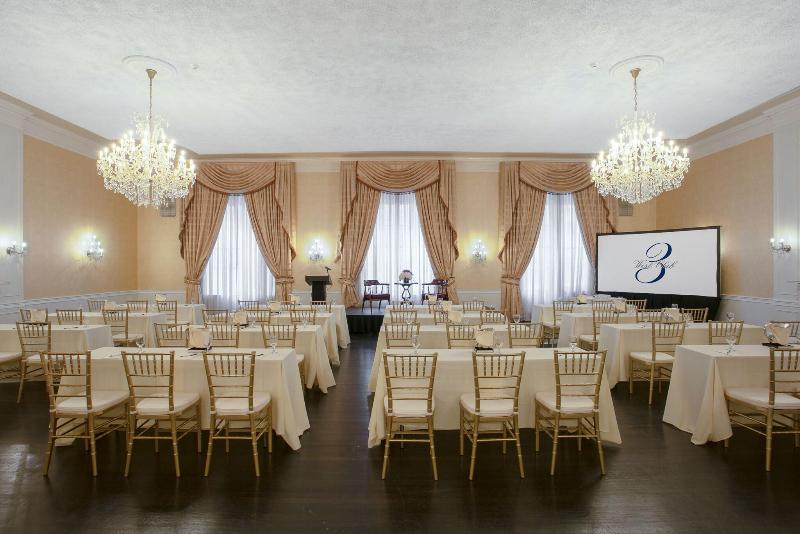 3 West Club image