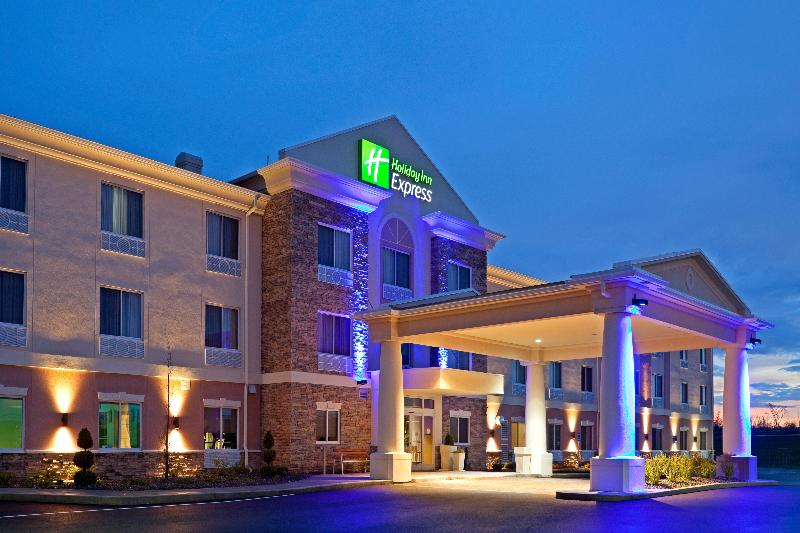 Holiday Inn Express & Suites West Coxsackie image