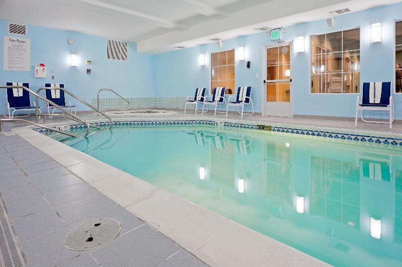 Holiday Inn Express & Suites West Coxsackie image