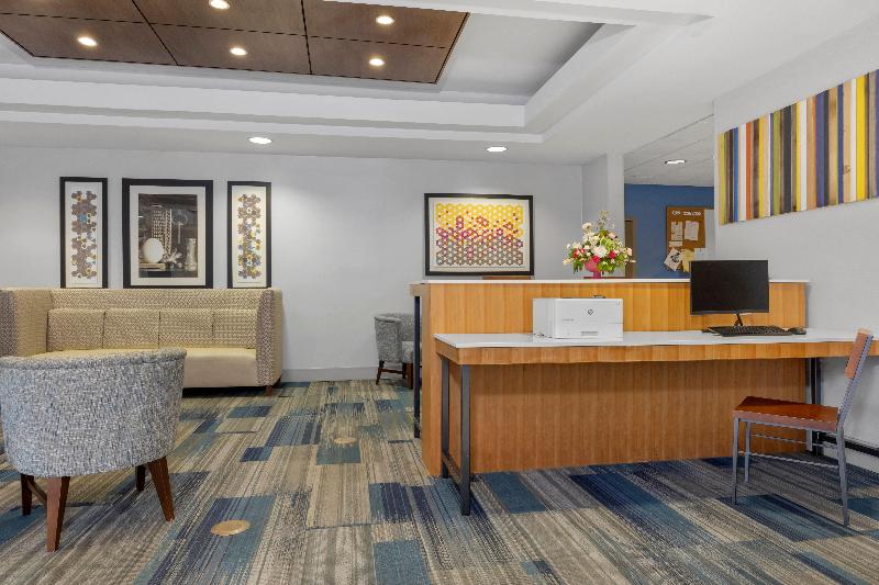 Holiday Inn Express & Suites West Coxsackie image