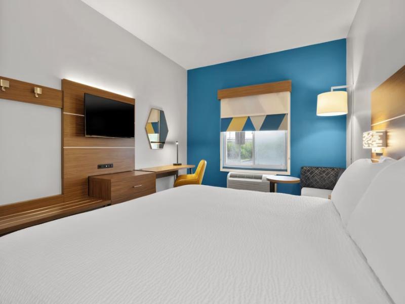Holiday Inn Express & Suites West Coxsackie image