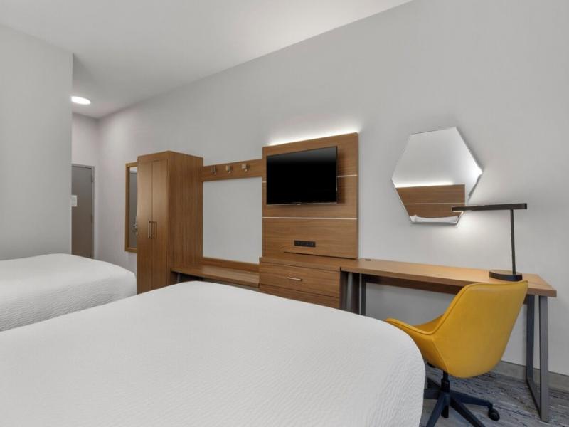 Holiday Inn Express & Suites West Coxsackie image