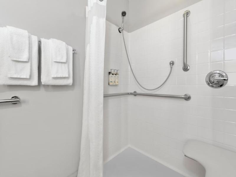 Holiday Inn Express & Suites West Coxsackie image