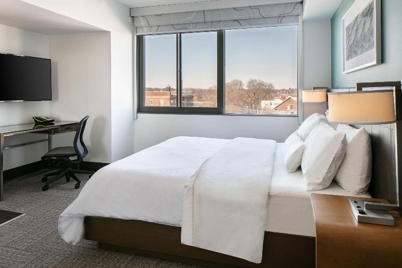 Element Omaha Midtown Crossing image