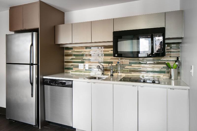 Element Omaha Midtown Crossing image