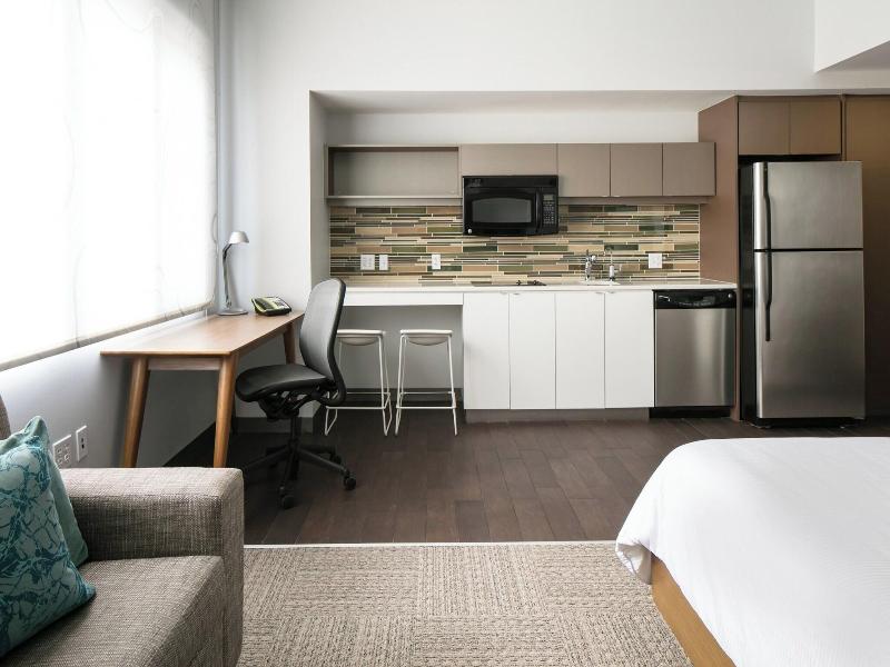 Element Omaha Midtown Crossing image