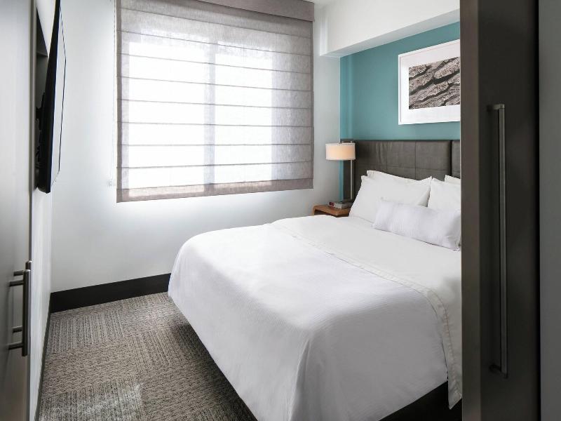 Element Omaha Midtown Crossing image
