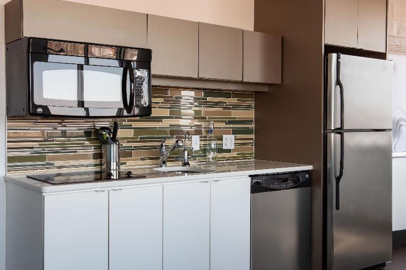 Element Omaha Midtown Crossing image
