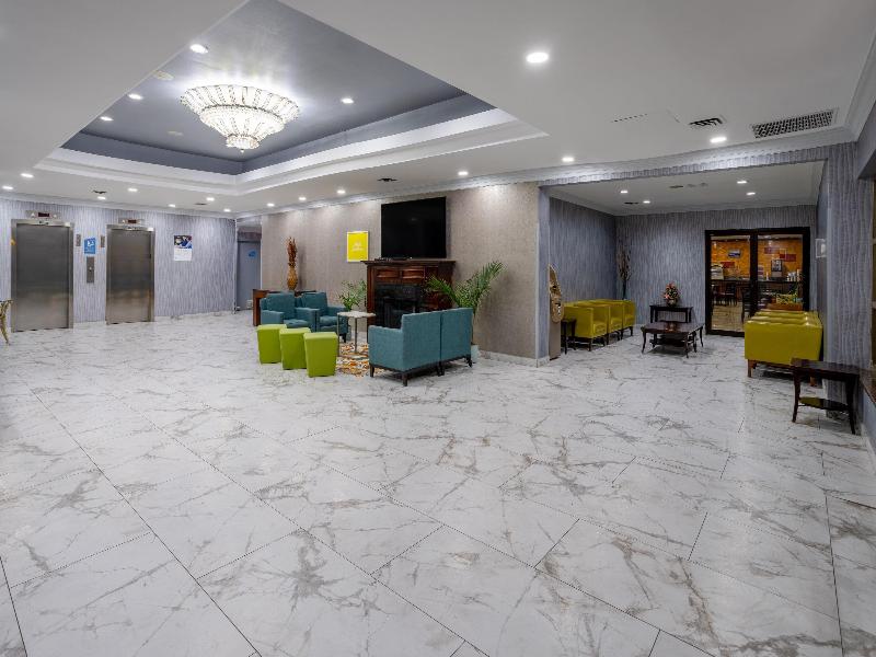 Days Hotel by Wyndham North Bergen/NYC Area image
