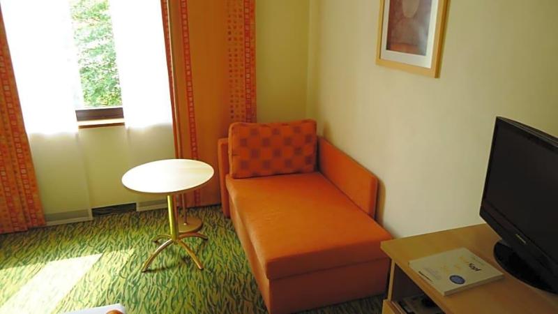 Stadt-gut-Hotel Hirsch image